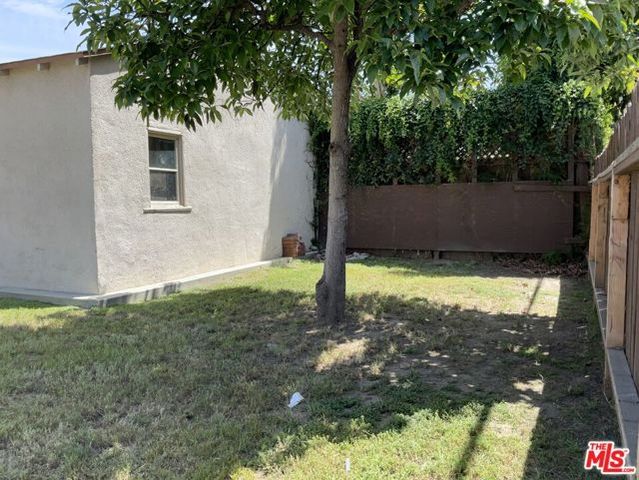1851 Brockton Avenue, Los Angeles, CA 90025