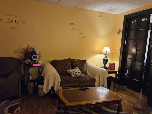 6738 S Normal Boulevard, Chicago, IL 60621