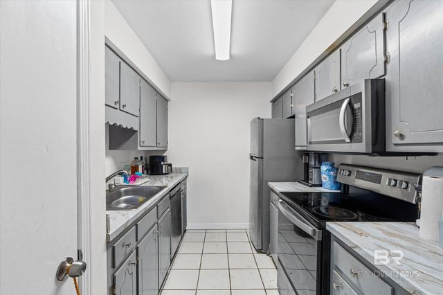 512 Lake Forest Boulevard E118, Daphne, AL 36526