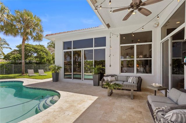 4015 Crossbill Lane, Weston, FL 33331