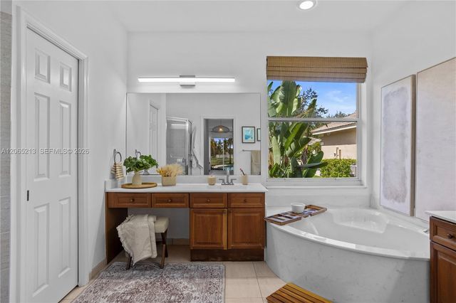 4015 Crossbill Lane, Weston, FL 33331
