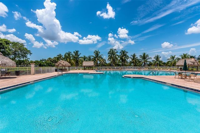 4015 Crossbill Lane, Weston, FL 33331