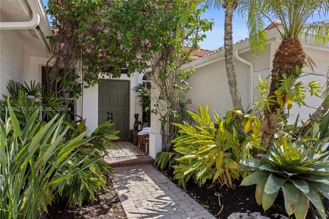 4015 Crossbill Lane, Weston, FL 33331
