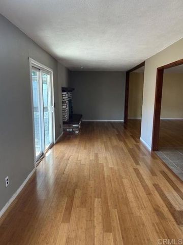 3032 Laurashawn Lane, Escondido, CA 92026