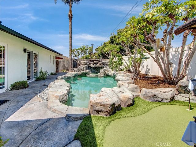 6241 Mar Vista Drive, Huntington Beach, CA 92647