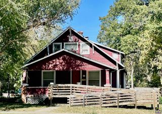 918 SW 17th ST, Topeka, KS 66604