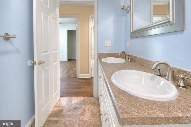 40 HAYES AVE, Westville, NJ 08093