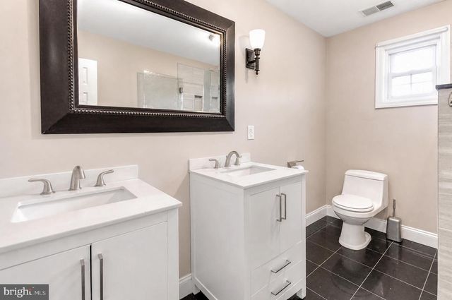 40 HAYES AVE, Westville, NJ 08093