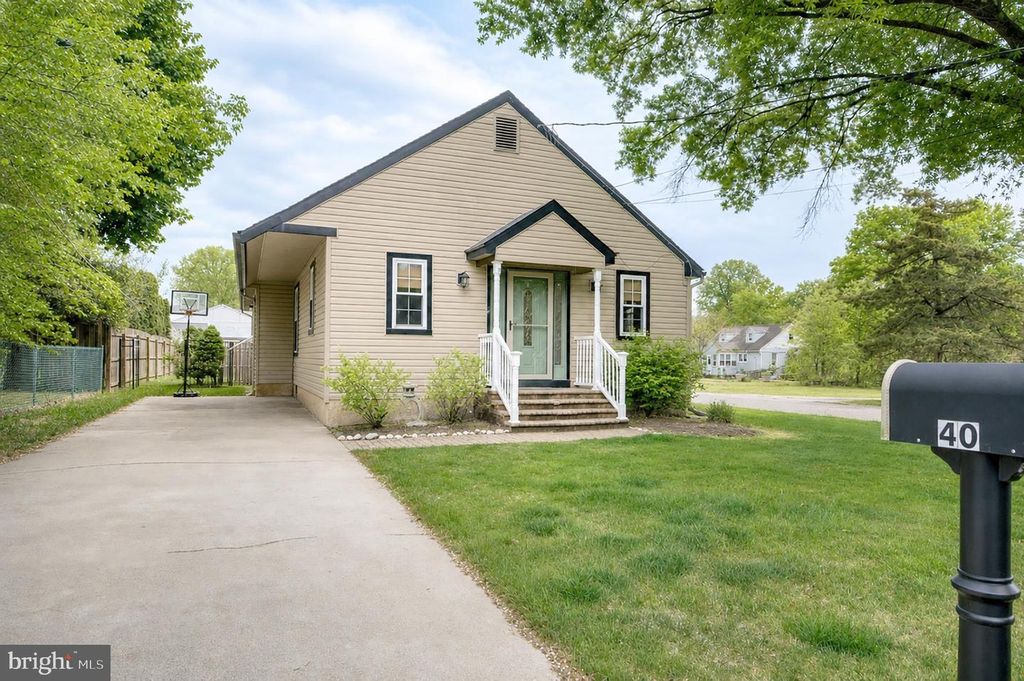 40 HAYES AVE, Westville, NJ 08093