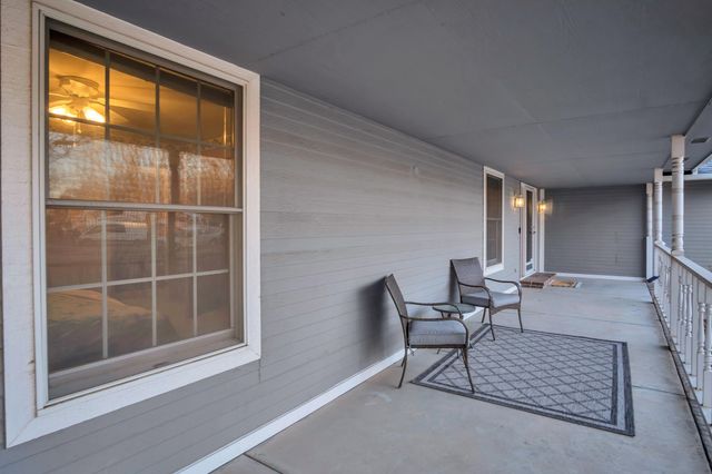 1831 S 125th St E, Wichita, KS 67207