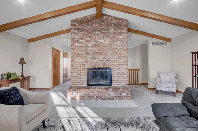 1831 S 125th St E, Wichita, KS 67207