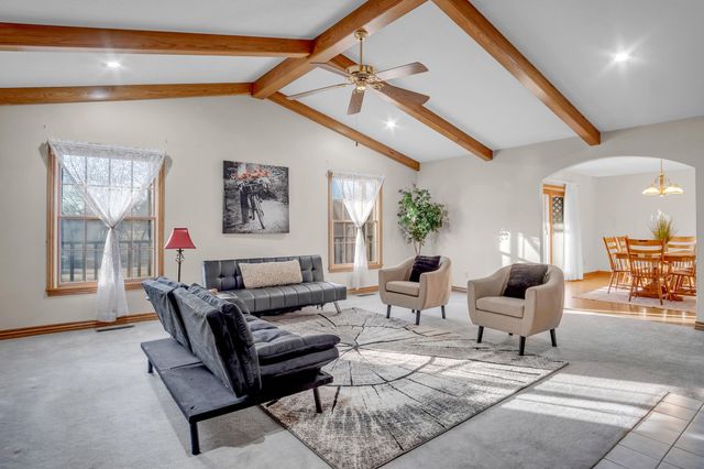 1831 S 125th St E, Wichita, KS 67207