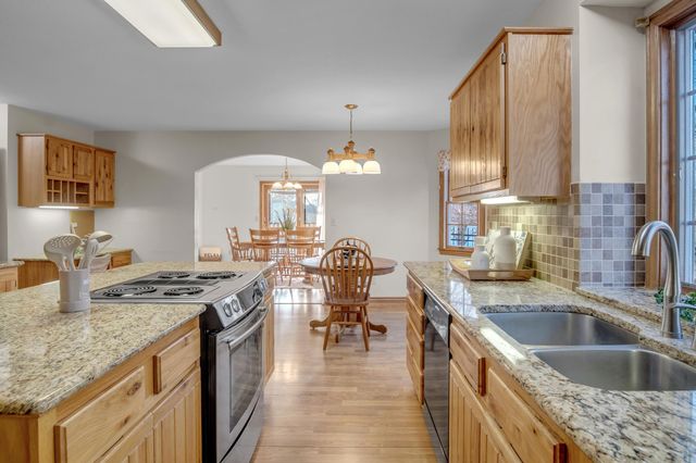 1831 S 125th St E, Wichita, KS 67207