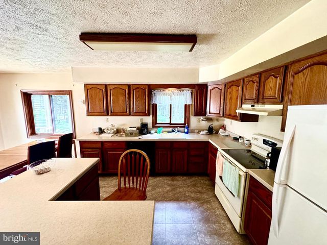 84 TANGLEWOOD DR, Albrightsville, PA 18210