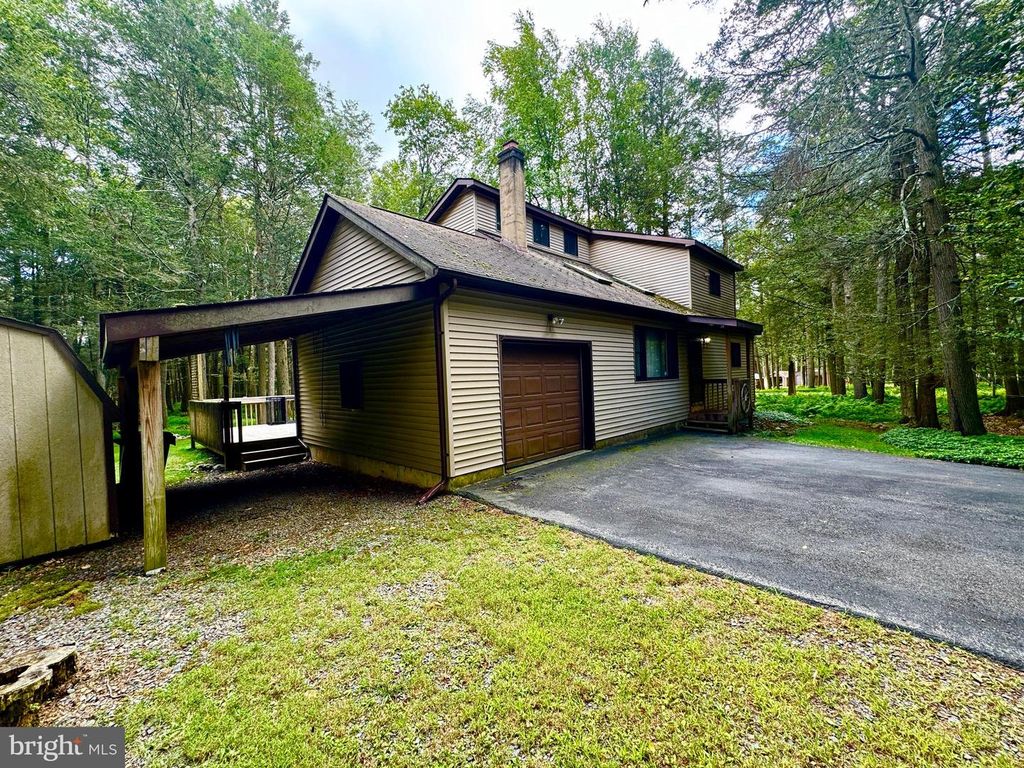 84 TANGLEWOOD DR, Albrightsville, PA 18210