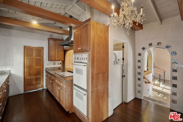 14900 Camarosa Drive, Pacific Palisades (los Angeles), CA 90272