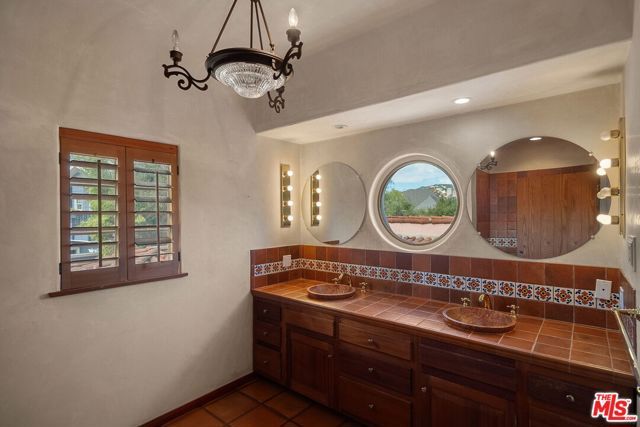 14900 Camarosa Drive, Pacific Palisades (los Angeles), CA 90272