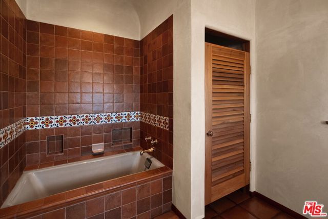 14900 Camarosa Drive, Pacific Palisades (los Angeles), CA 90272