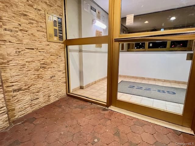 222-89 Braddock Avenue 4B, Bellerose, NY 11428