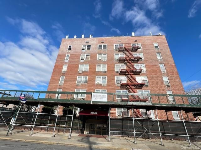 222-89 Braddock Avenue 4B, Bellerose, NY 11428
