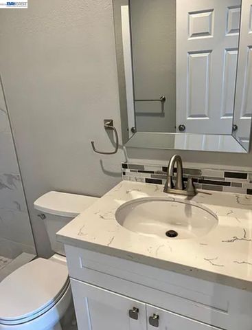 1556 S Oliveira Dr, Mountain House, CA 95391
