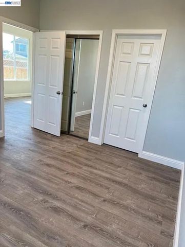 1556 S Oliveira Dr, Mountain House, CA 95391
