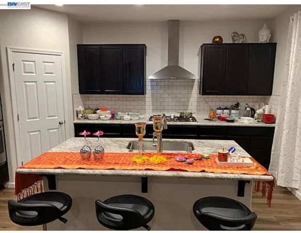 1556 S Oliveira Dr, Mountain House, CA 95391