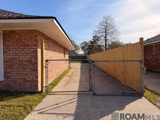 4637 Tartan Dr, Baton Rouge, LA 70816