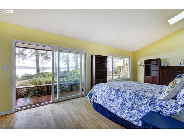 23616 SANDRIDGE Rd, Ocean Park, WA 98640