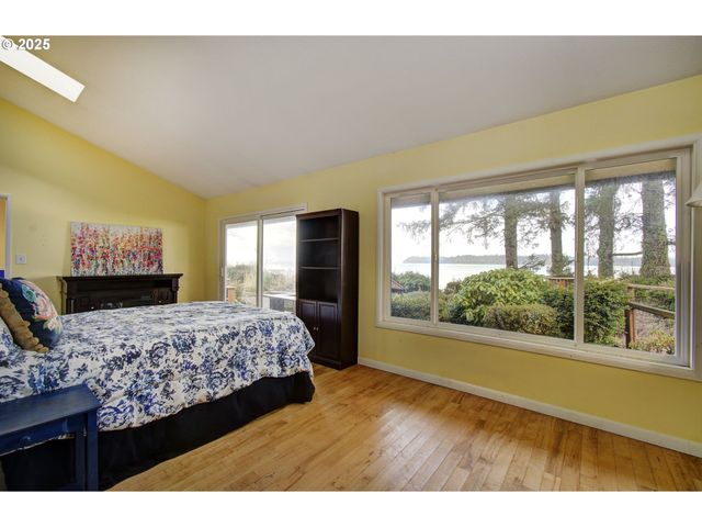 23616 SANDRIDGE Rd, Ocean Park, WA 98640