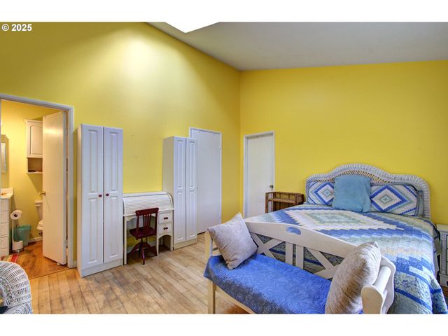 23616 SANDRIDGE Rd, Ocean Park, WA 98640