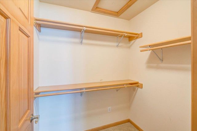 2 Greystone Circle, Middleton, WI 53562