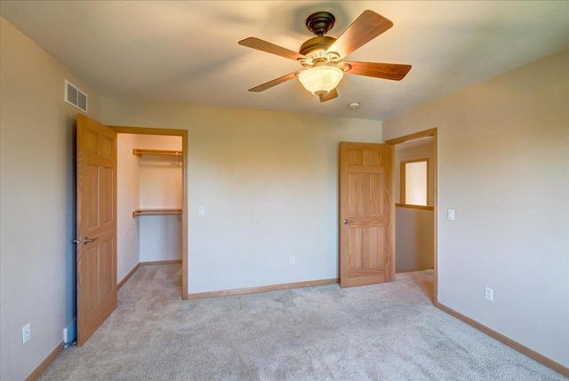 2 Greystone Circle, Middleton, WI 53562