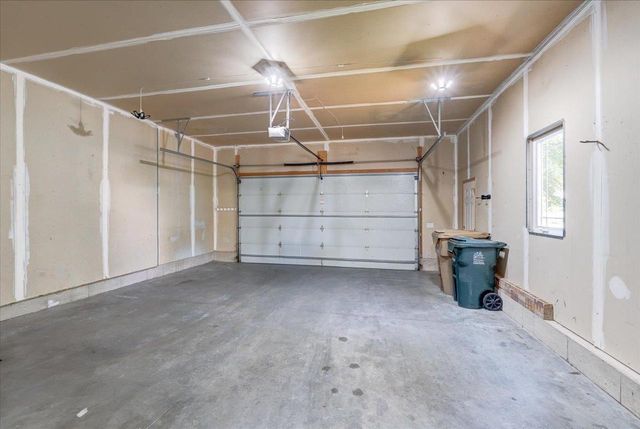 2 Greystone Circle, Middleton, WI 53562