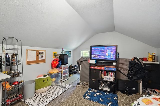 5629 New London Road, Ashtabula, OH 44004