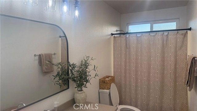 2174 W Picadilly, Hanford, CA 93230