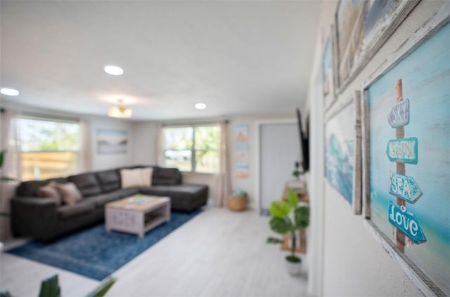 1004 67TH AVENUE W, Bradenton, FL 34207