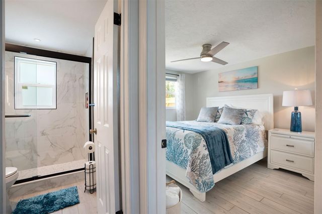 1004 67TH AVENUE W, Bradenton, FL 34207