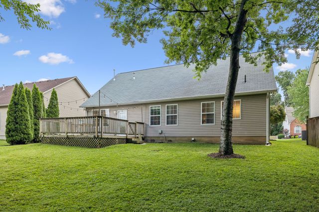 1271 Baker Creek Dr, Spring Hill, TN 37174
