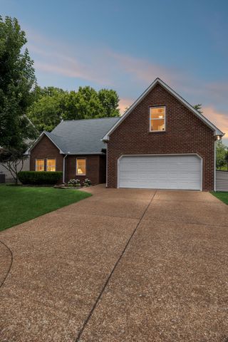 1271 Baker Creek Dr, Spring Hill, TN 37174