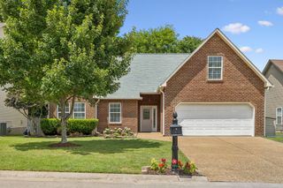 1271 Baker Creek Dr, Spring Hill, TN 37174
