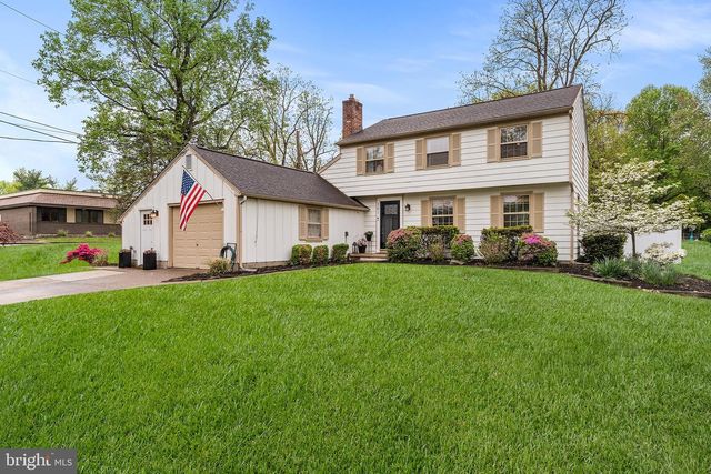 301 WESTWOOD DR, West Deptford, NJ 08096