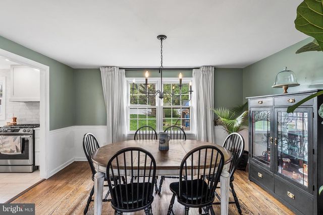 301 WESTWOOD DR, West Deptford, NJ 08096