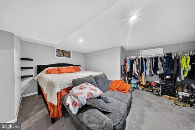 13 CAXTON DR, New Castle, DE 19720