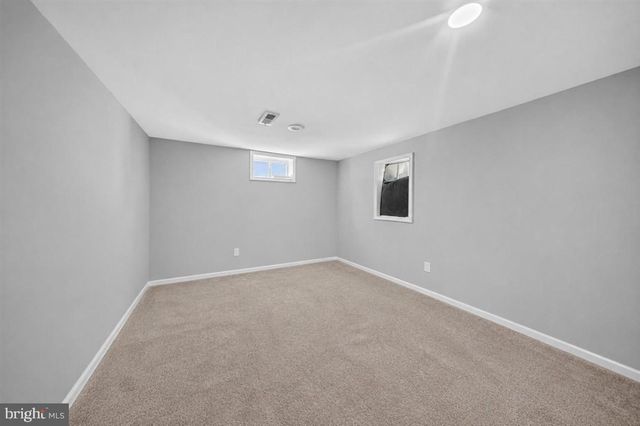 13 CAXTON DR, New Castle, DE 19720