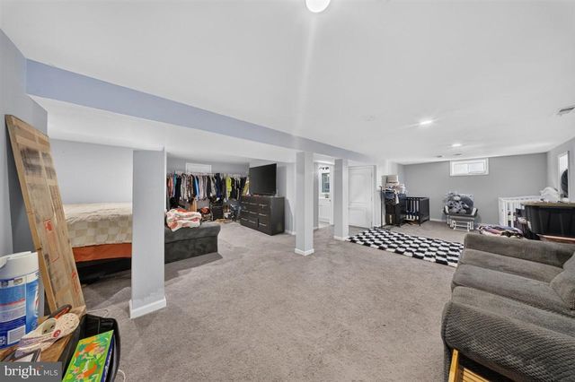 13 CAXTON DR, New Castle, DE 19720