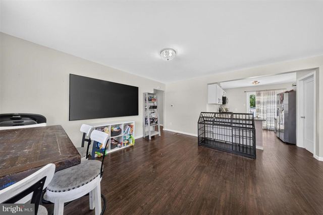13 CAXTON DR, New Castle, DE 19720
