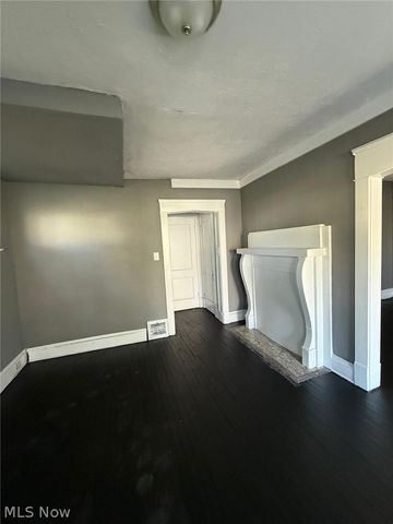 841 E 130 Street, Cleveland, OH 44108