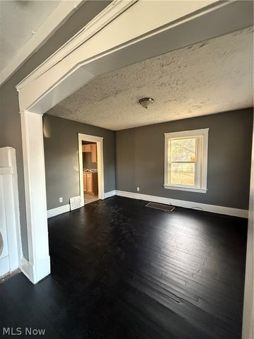 841 E 130 Street, Cleveland, OH 44108