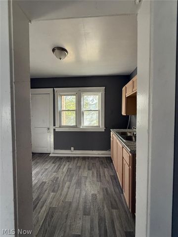 841 E 130 Street, Cleveland, OH 44108